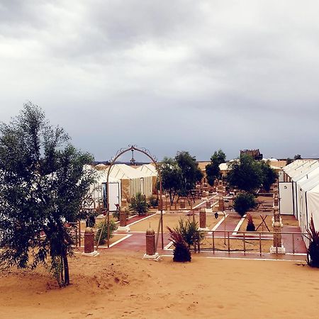 Tafouyte Luxury Camp Hotel Merzouga Eksteriør billede